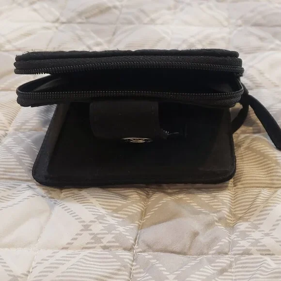Vera Bradley Bifold Black Quilted Mini Wallet W/snap Closer Zip Coin - Picture 6 of 6